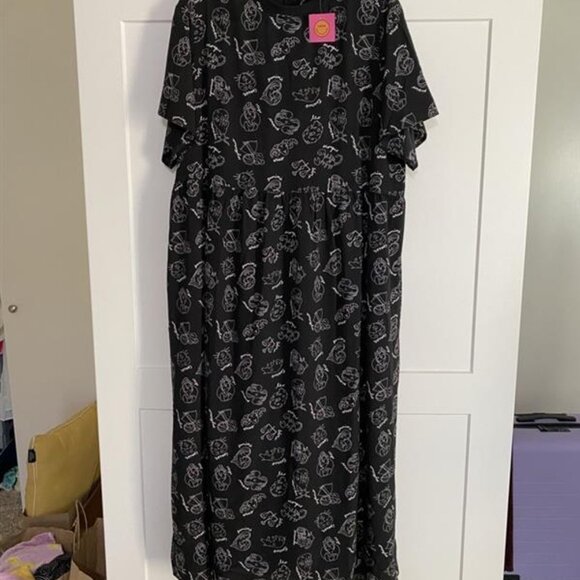 Dressed in Lala - NWT -Never Too Much Print Oversize T-Shirt Maxi Dress - Size M - Picture 2 of 4